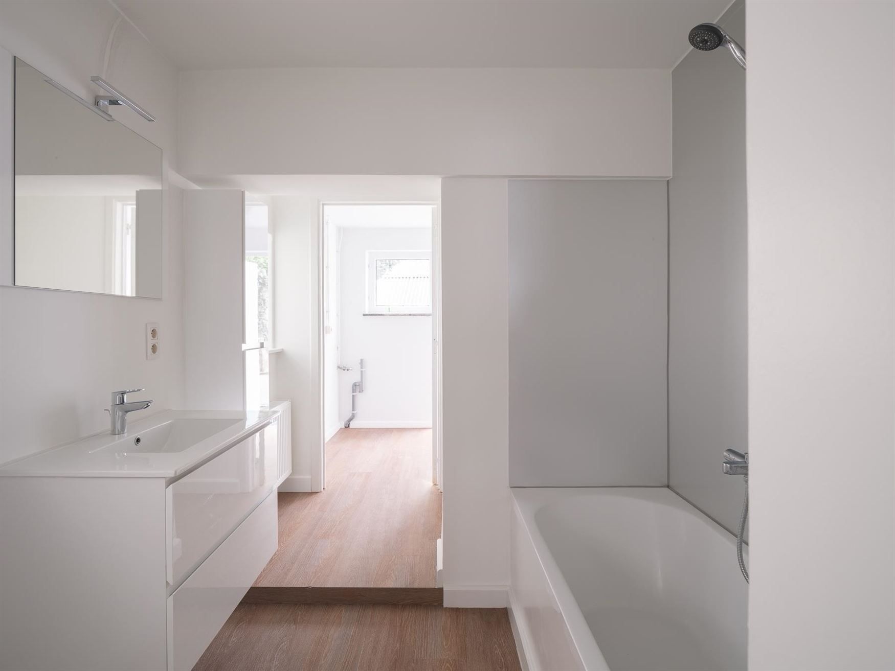 Instapklare gezinswoonst in dorpskern foto 20