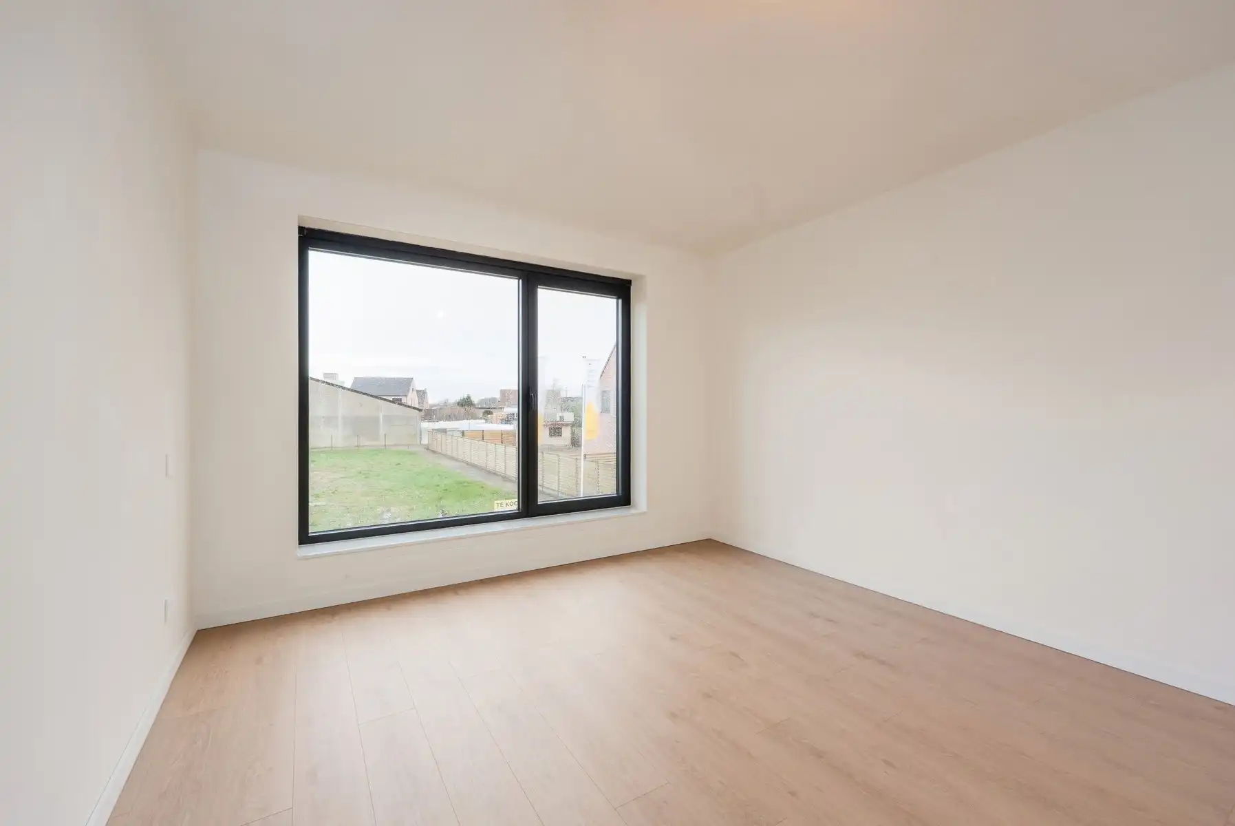 Moderne nieuwbouwwoning foto 8