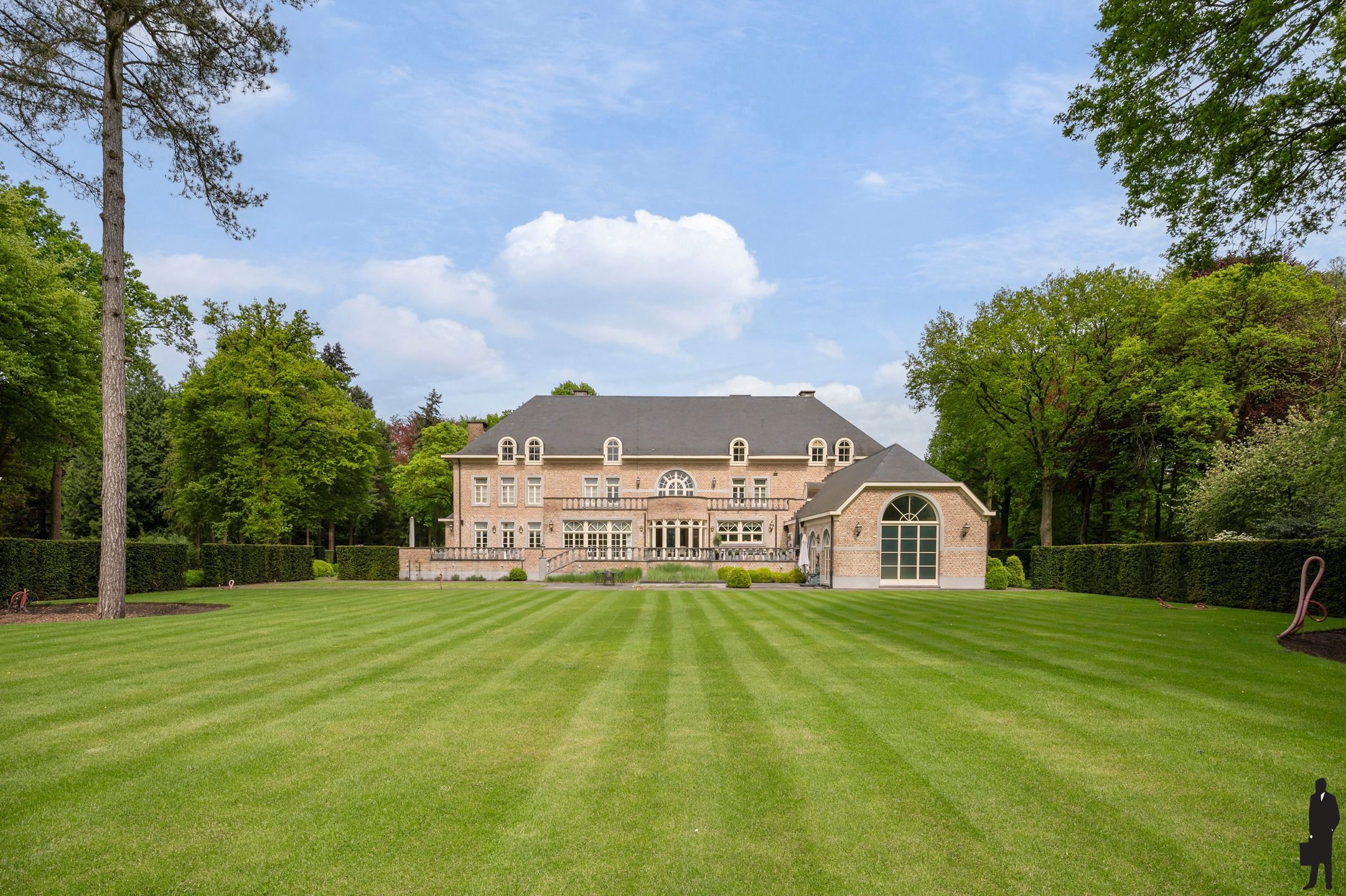 Prestigieus en zeer exclusief landgoed “De Markgraaf”  foto 6