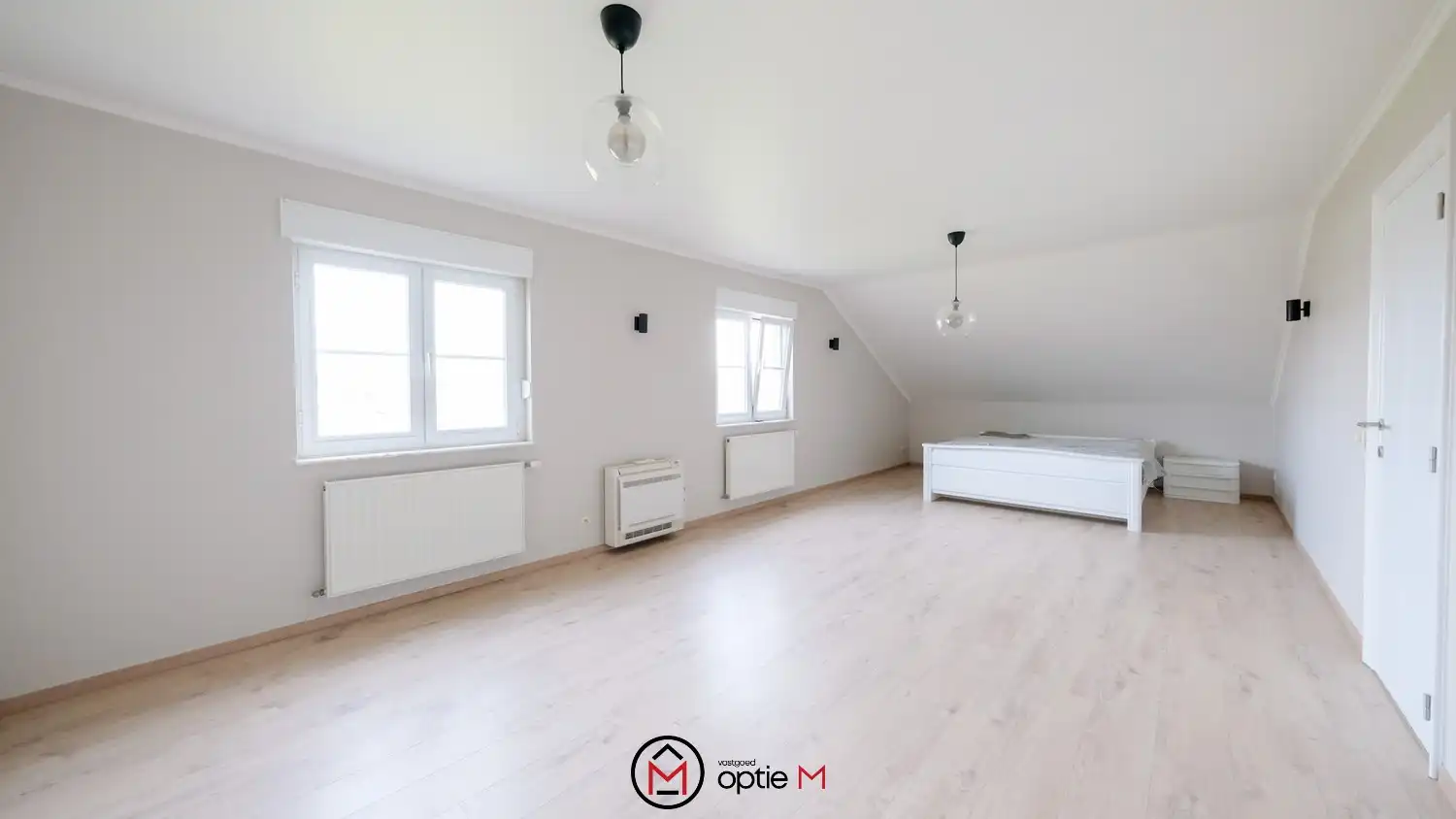 Ruime woning te huur in Alken met 4 slaapkamers en een tuin foto 15