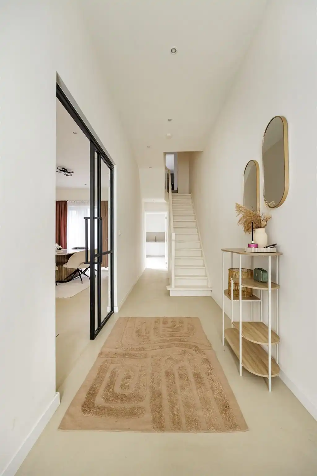 Kwalitatief gerenoveerd huis met 6 SLK foto 8