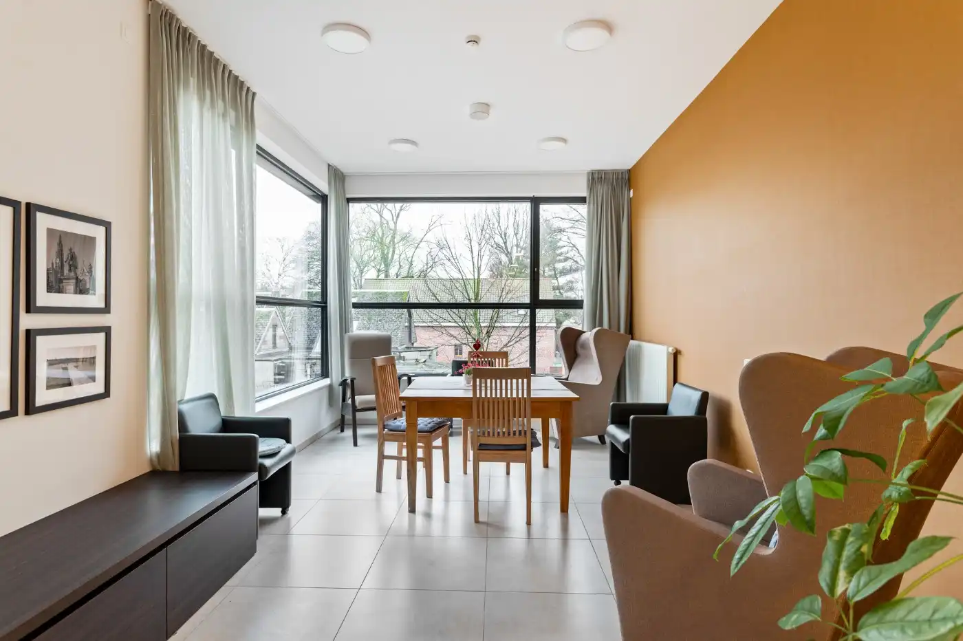 Assistentiewoningen met 1 slpk., ruime badkamer en tal van gemeenschappelijke faciliteiten foto 14