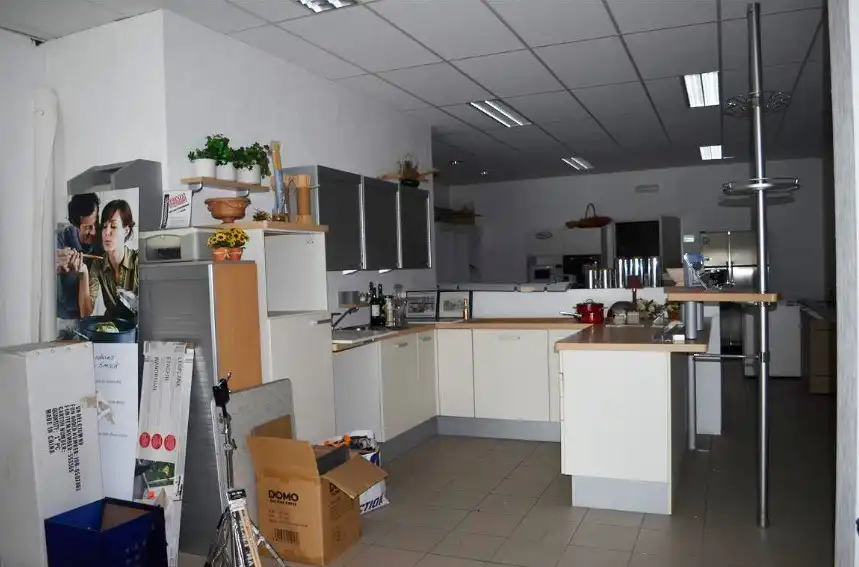 Goed gelegen handels- of kantoorruimte in gebouw met uitstraling. foto 9