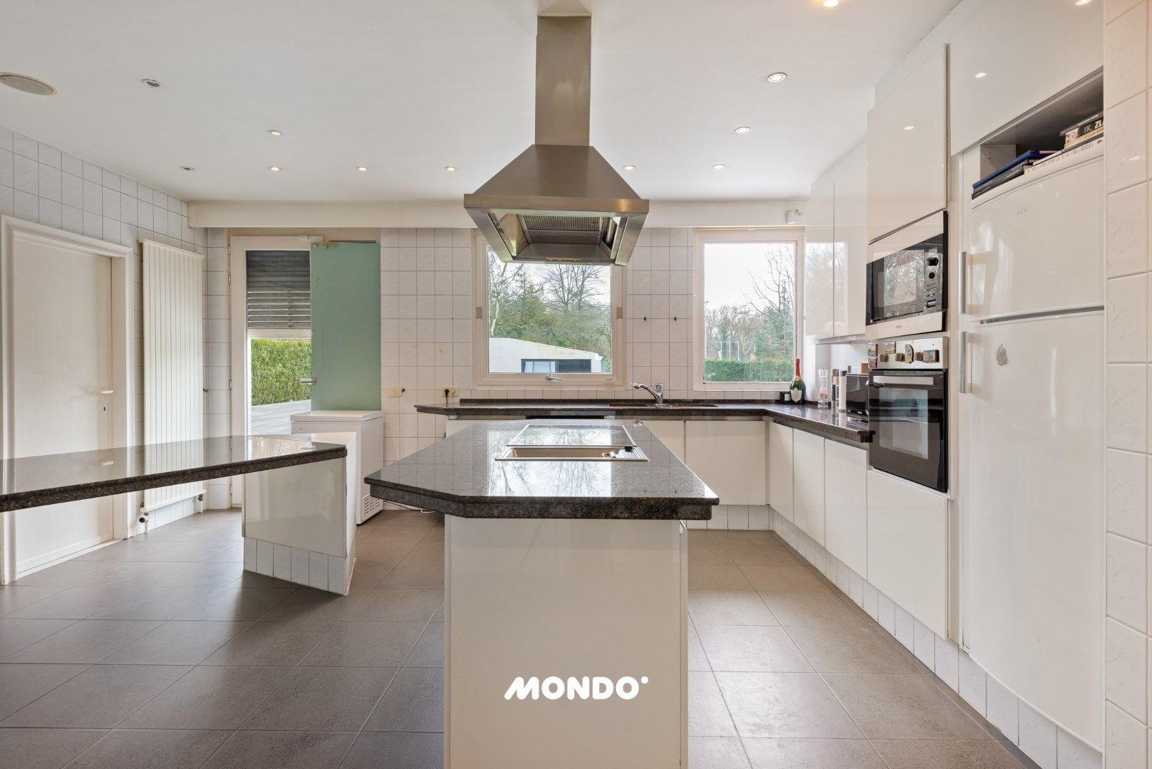 Karaktervolle villa met luxueus poolhouse, sauna en riante tuin – Toplocatie in Brasschaat foto 17