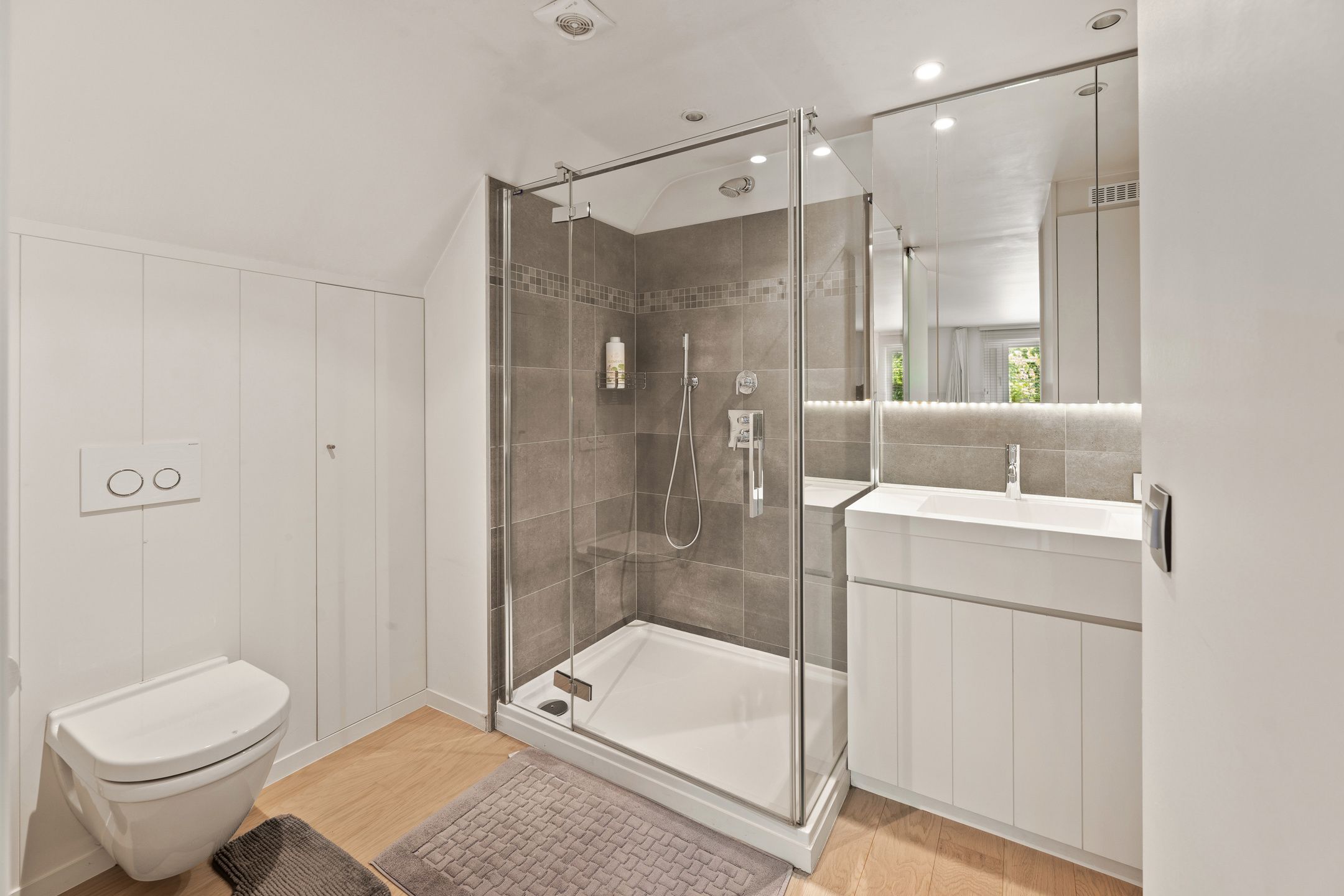 LUXE VILLA met 5 SLK, tuin met zwembad & PRAKTIJK foto 20