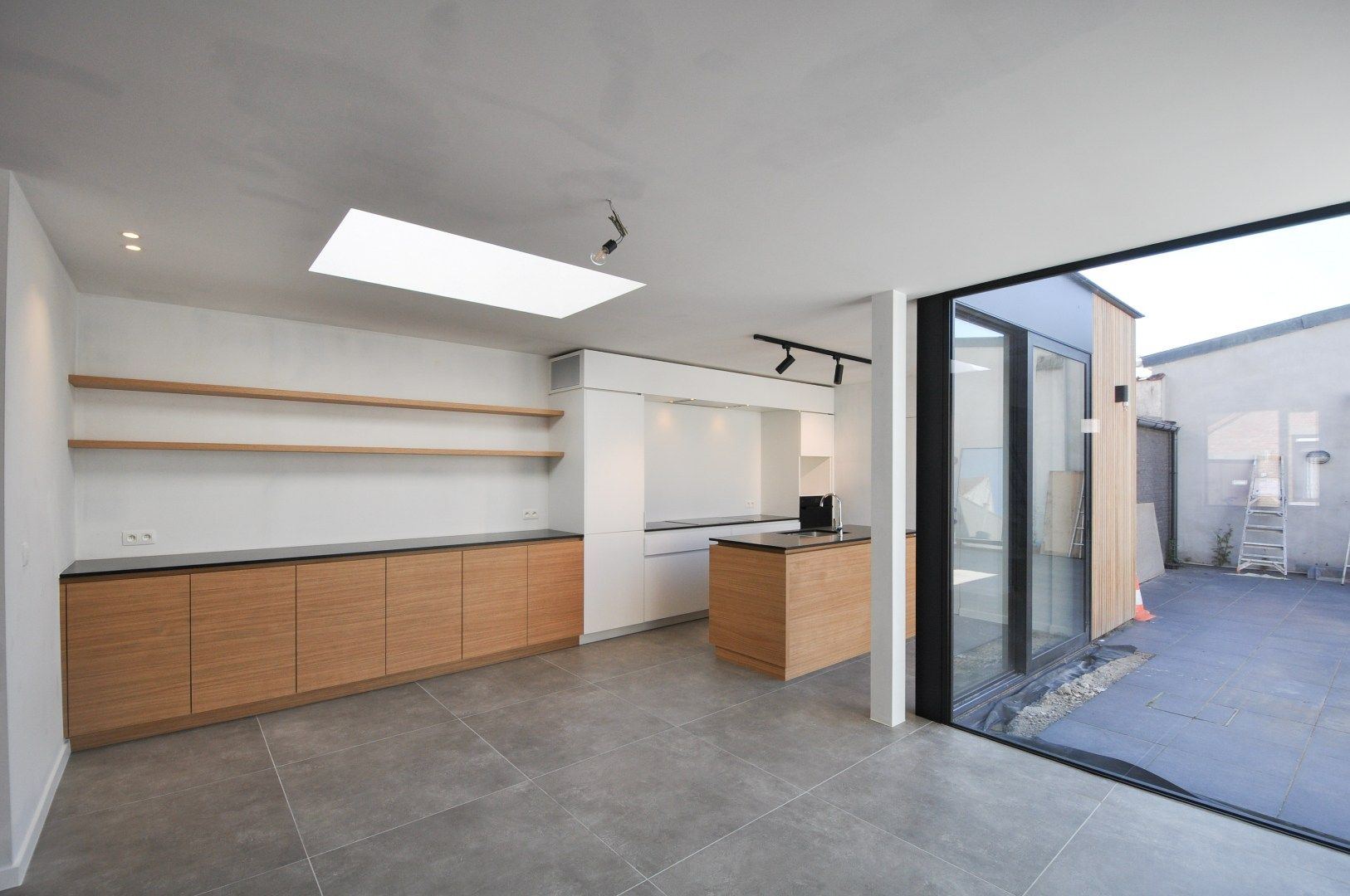 Gerenoveerde woning met 3 slaapkamers te Kristus-Koning foto 5