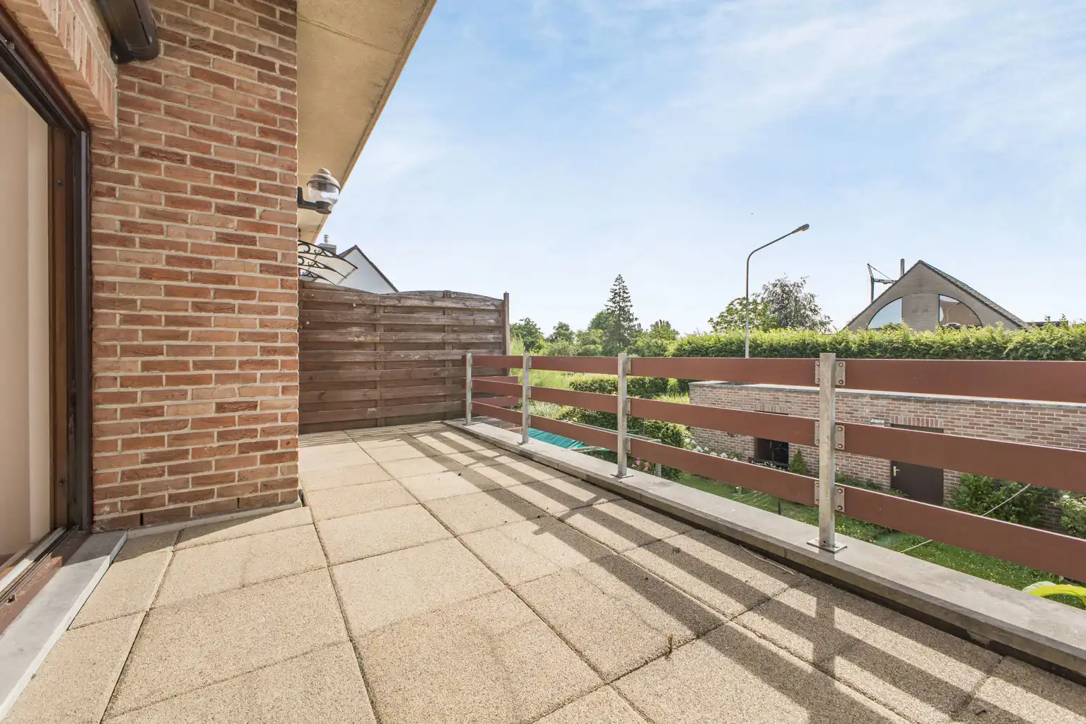 Appartement met 3 slpks, bureel, terras, kelder en garage foto 17