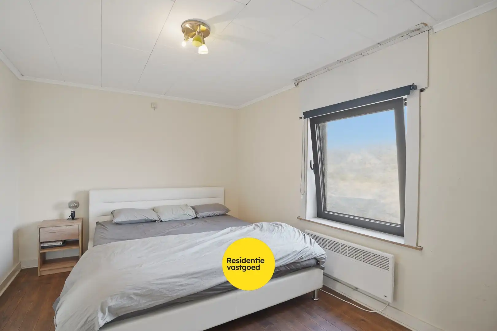 Ruime hoekwoning in het centrum van Eernegem foto 13