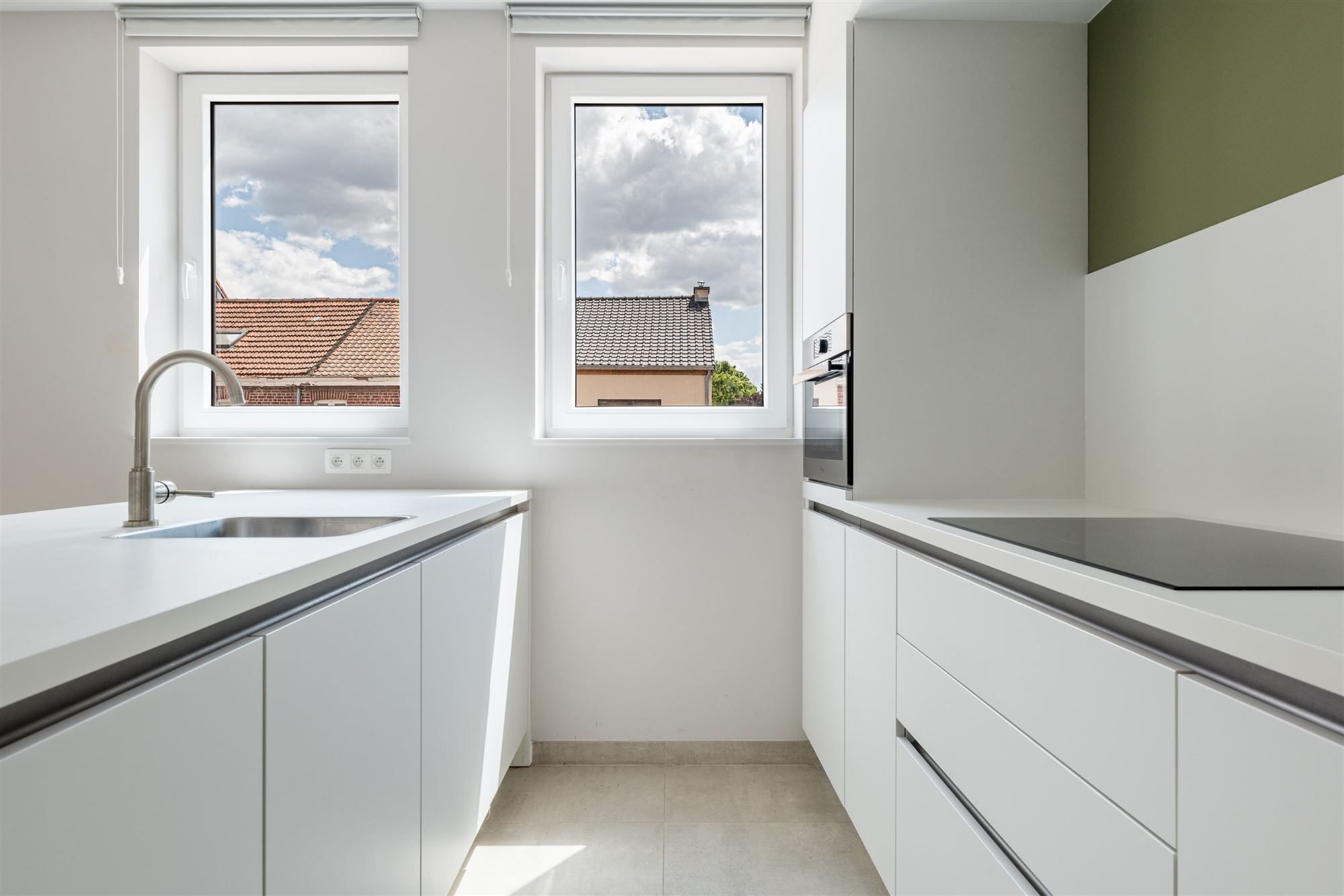 KNAP APPARTEMENT MET 3 SLKS EN STAANPLAATS IN LANDEN  foto 16