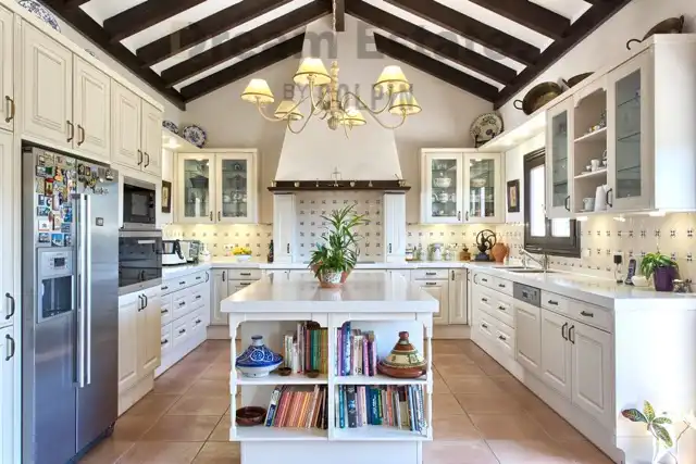 Villa in het exclusieve Marbella Club Golf resort, Benahavis foto 34