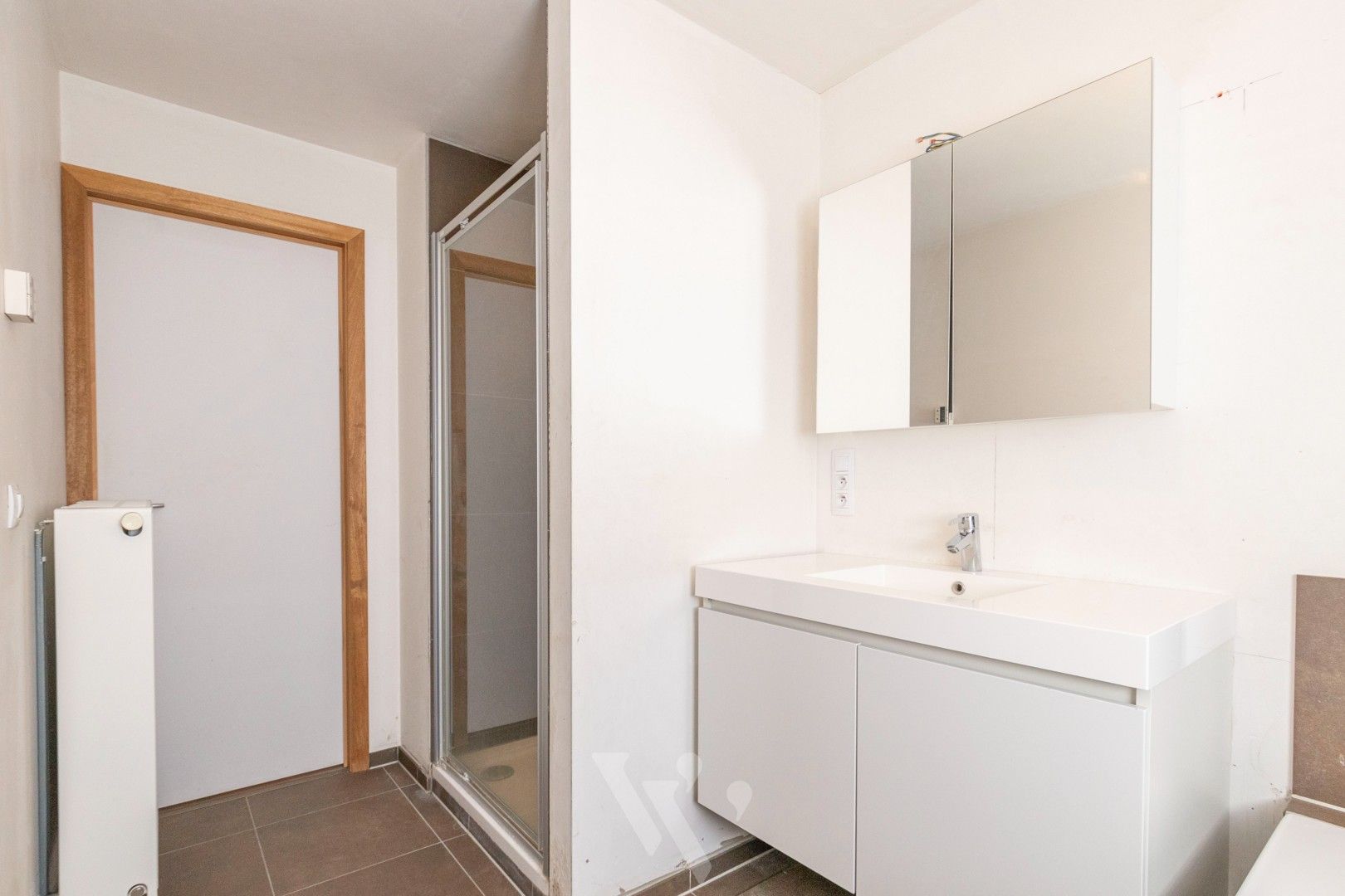 Woning met 3 slpks, tuin en carport foto 24