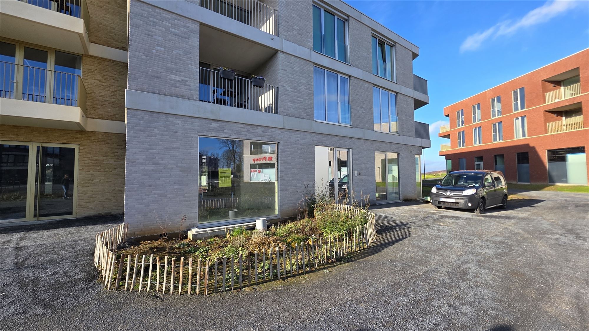 Penthouse met terras en parking foto 20
