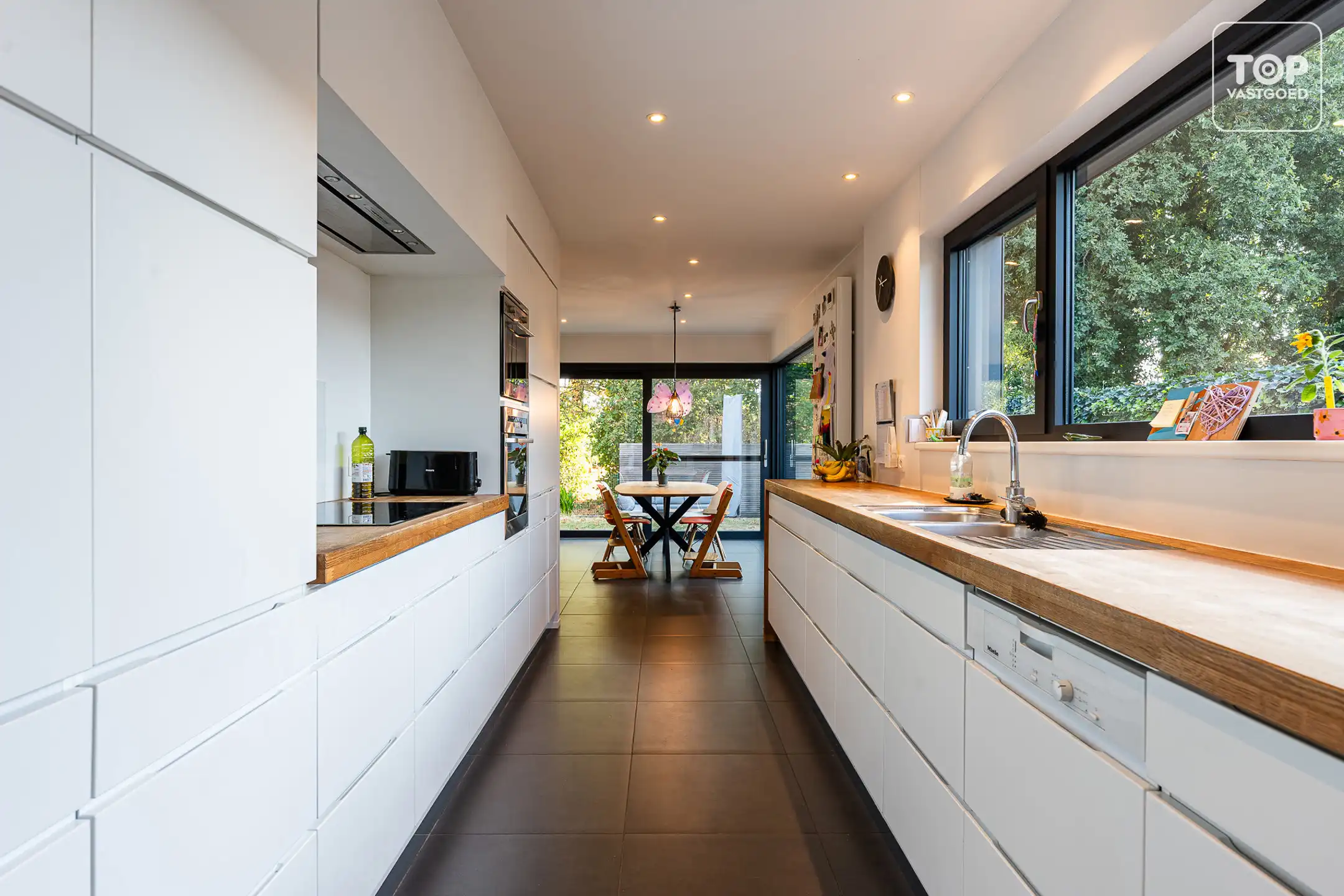 Gerenoveerde woning in een rustige buurt foto 4