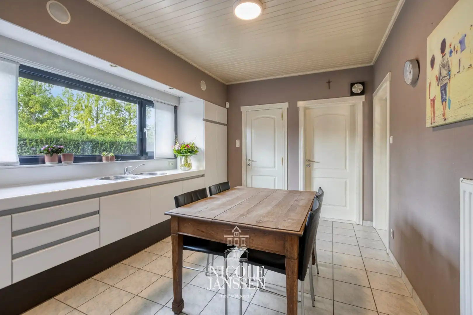 Ruime gezinswoning met loods  foto 10