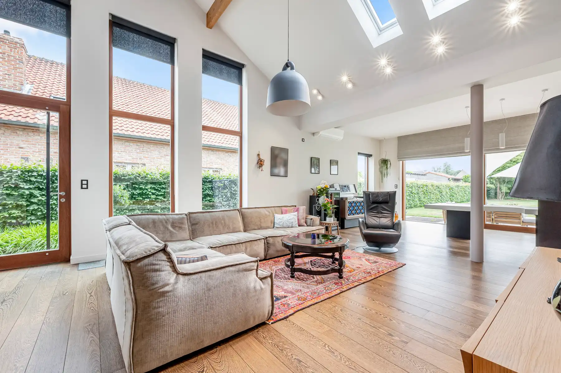 Exclusieve villa met hoogstaande afwerking foto 9