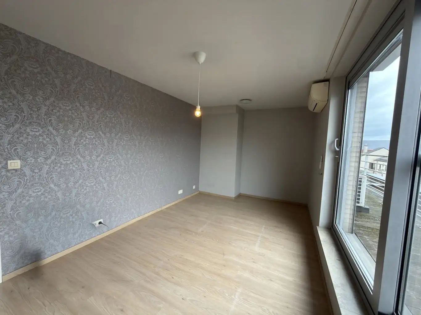 Duplex appartement met kelder en overdekte autostaanplaats foto 13