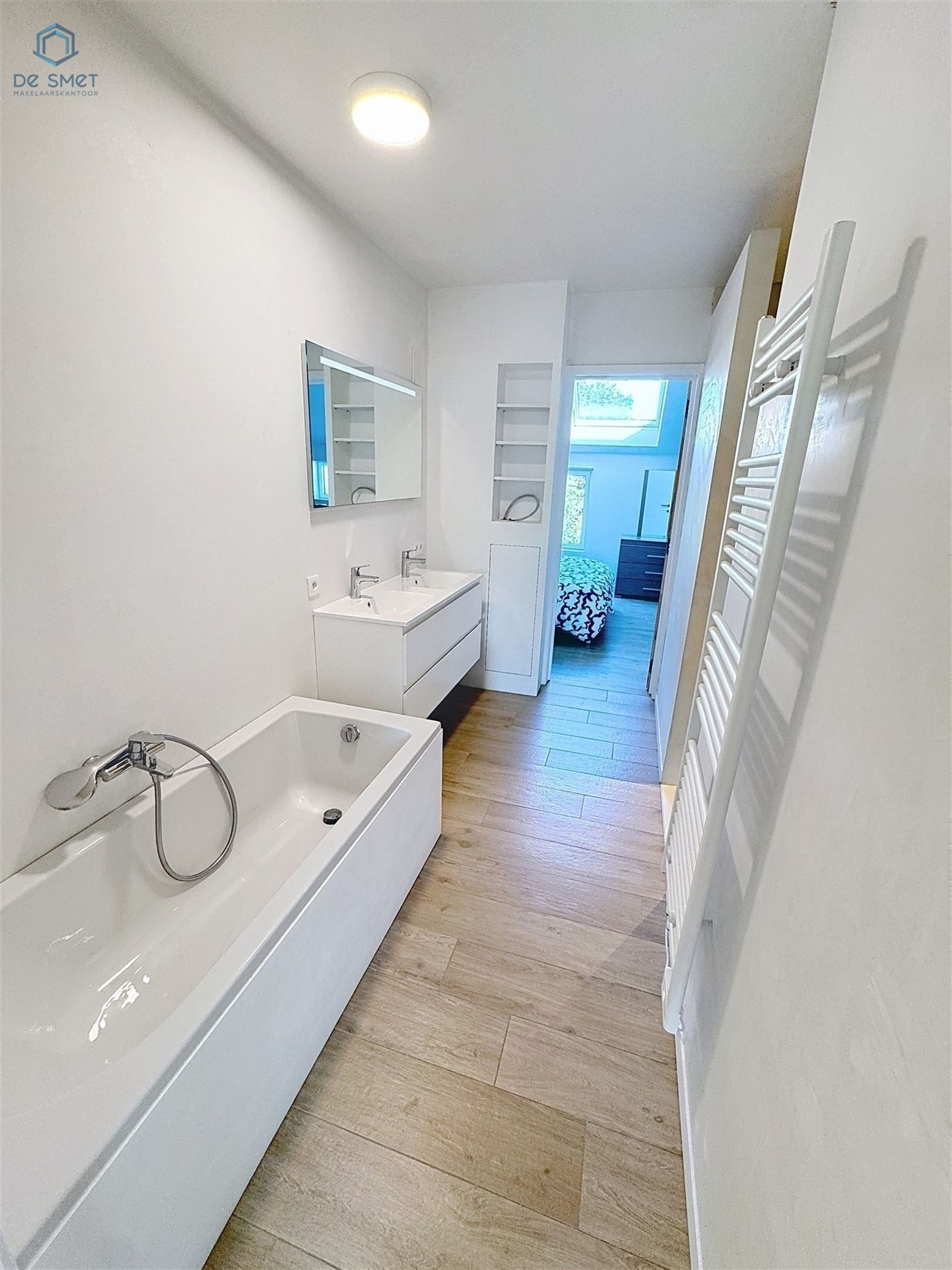 PRACHTIGE BEN-NIEUWBOUWWONING MET 3 SLPK, DRESSING, INBOUWKASTEN & TUIN ZARLARDINGE foto 24