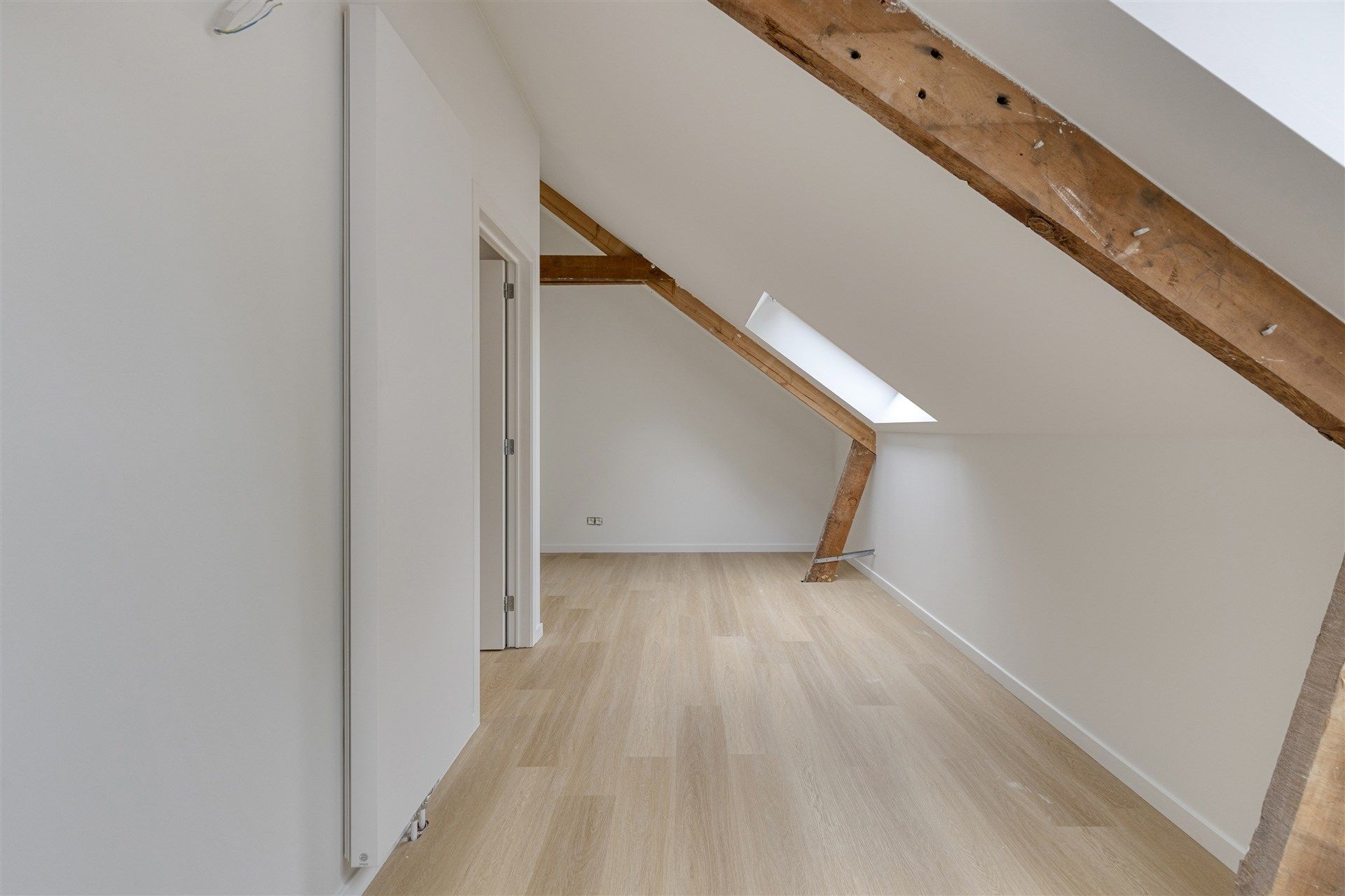 Luxueuze woning met riante tuin te Sint-Lievens-Houtem foto 24