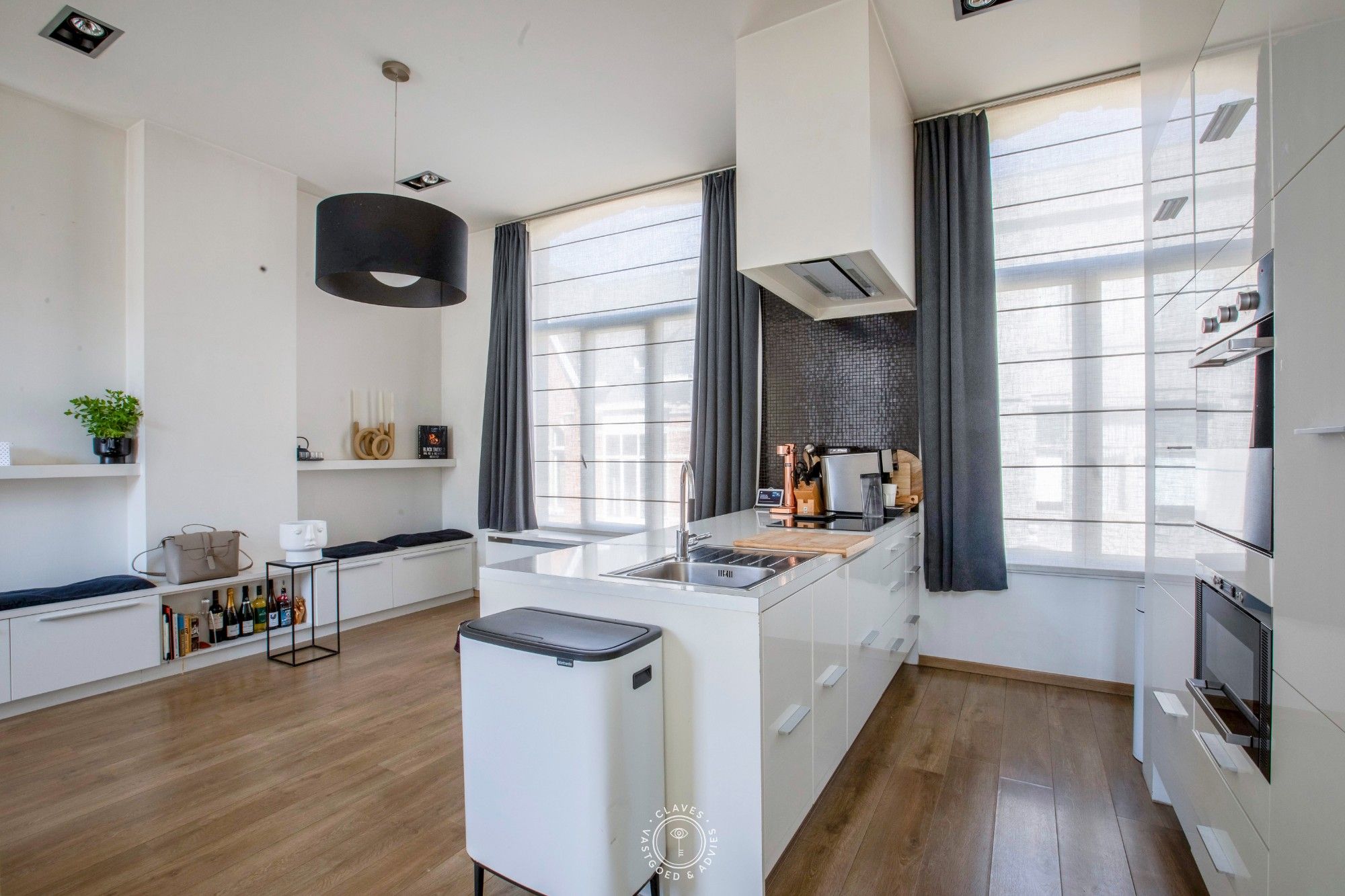 Prachtig burgerhuis met multifunctioneel karakter. foto 4