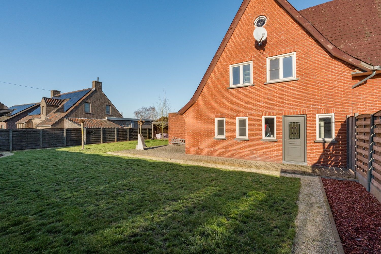 Karaktervolle vrijstaande woning nabij de Nederlandse grens foto 36