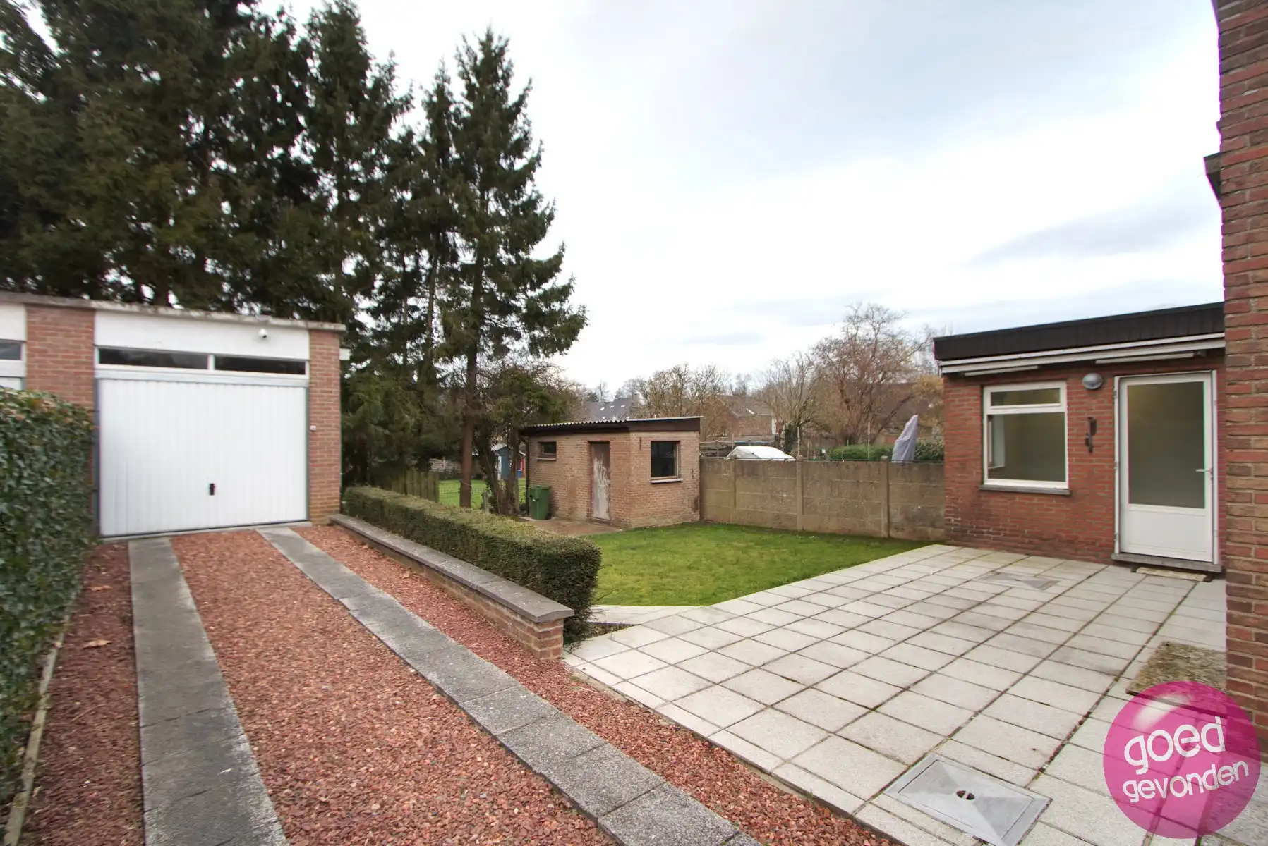 HOB - 3 SLK - TERRAS - TUIN - GARAGE - RUSTIG en CENTRAAL foto 31