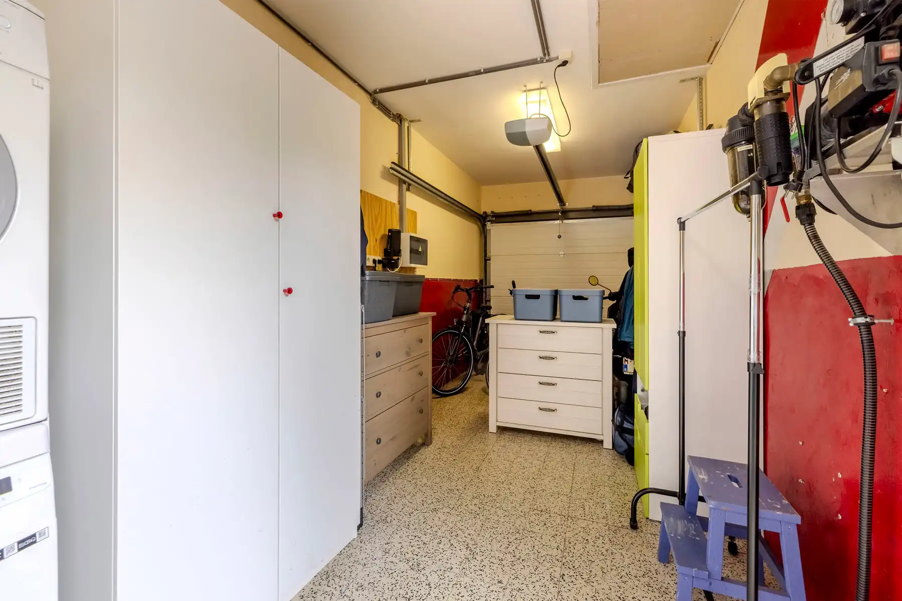 Instapklare woning met 4 slpks, 2 badks en gezellige tuin foto 12