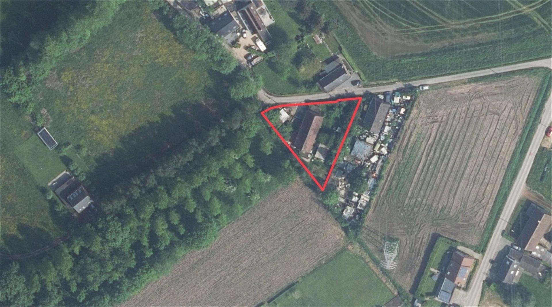 Prachtig gelegen, compleet te renoveren hoeve foto 2