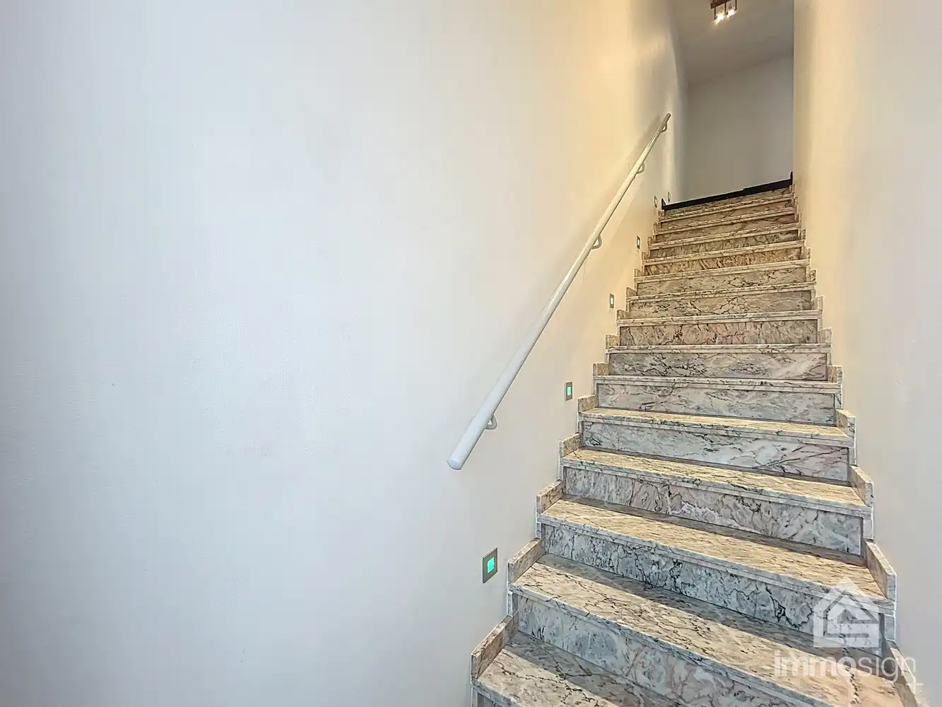 Instapklaar appartement met ruime bewoonbare oppervlakte en 3 slaapkamers in Hamont-Achel foto 21