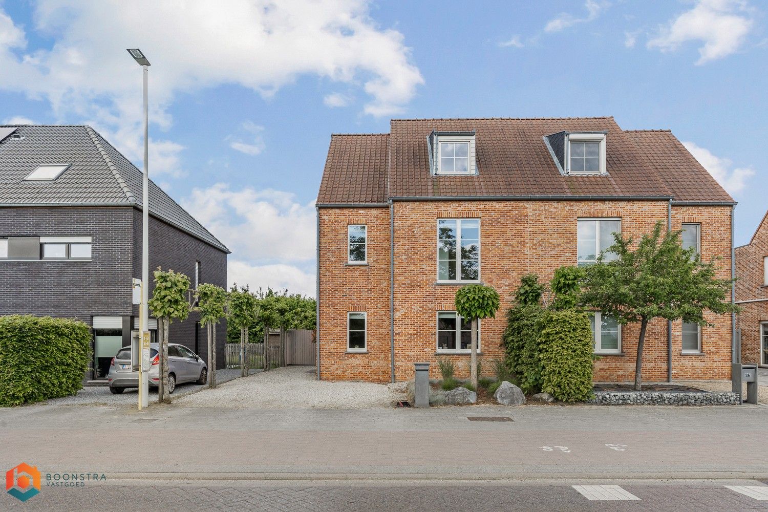 Energiezuinige woning met 4 slpkrs en tuin te Nijlen foto {{pictureIndex}}