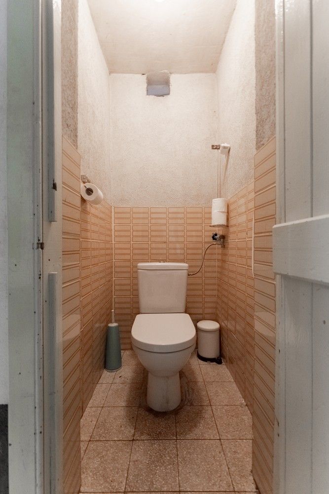 Charmante gerenoveerde woning met aanpalende schuur en 3 aparte bijgebouwen op 28a49 in Achel foto 25