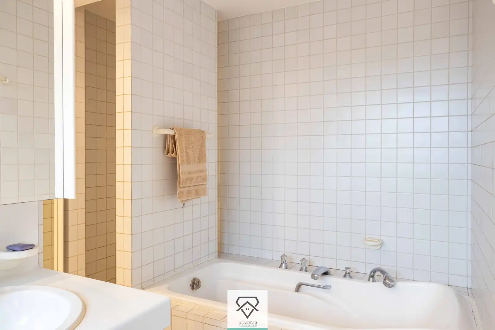 Ruim handelshuis met uitzonderlijk woonvolume en sterke herontwikkelingsmogelijkheden foto 21