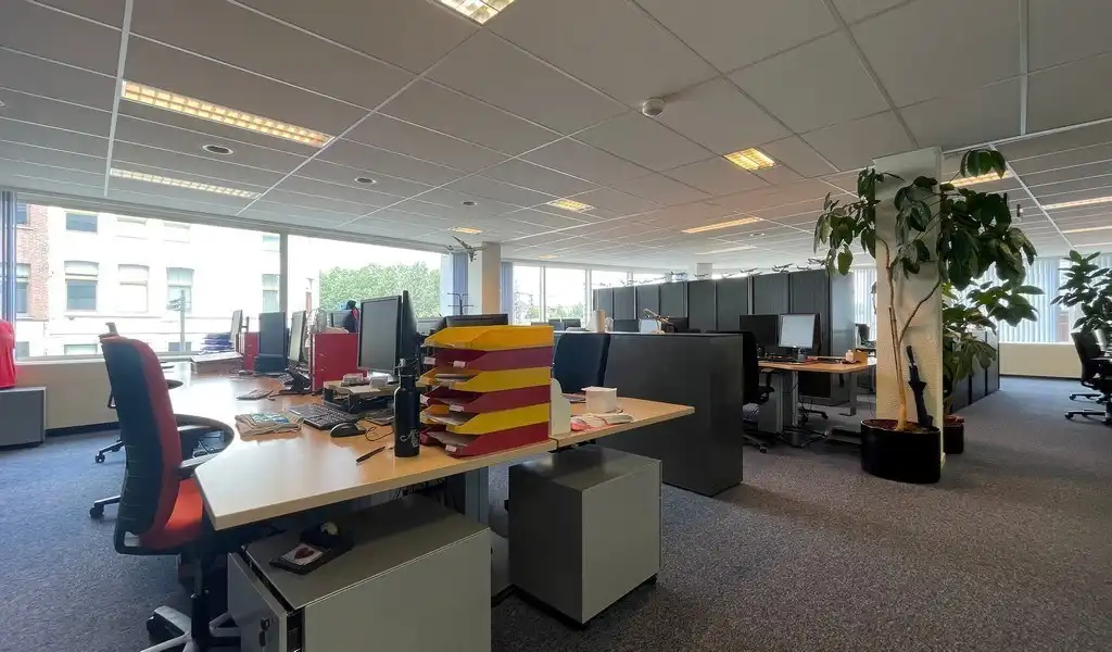 Kantoorruimte te huur in Franklin Building te Berchem foto 11