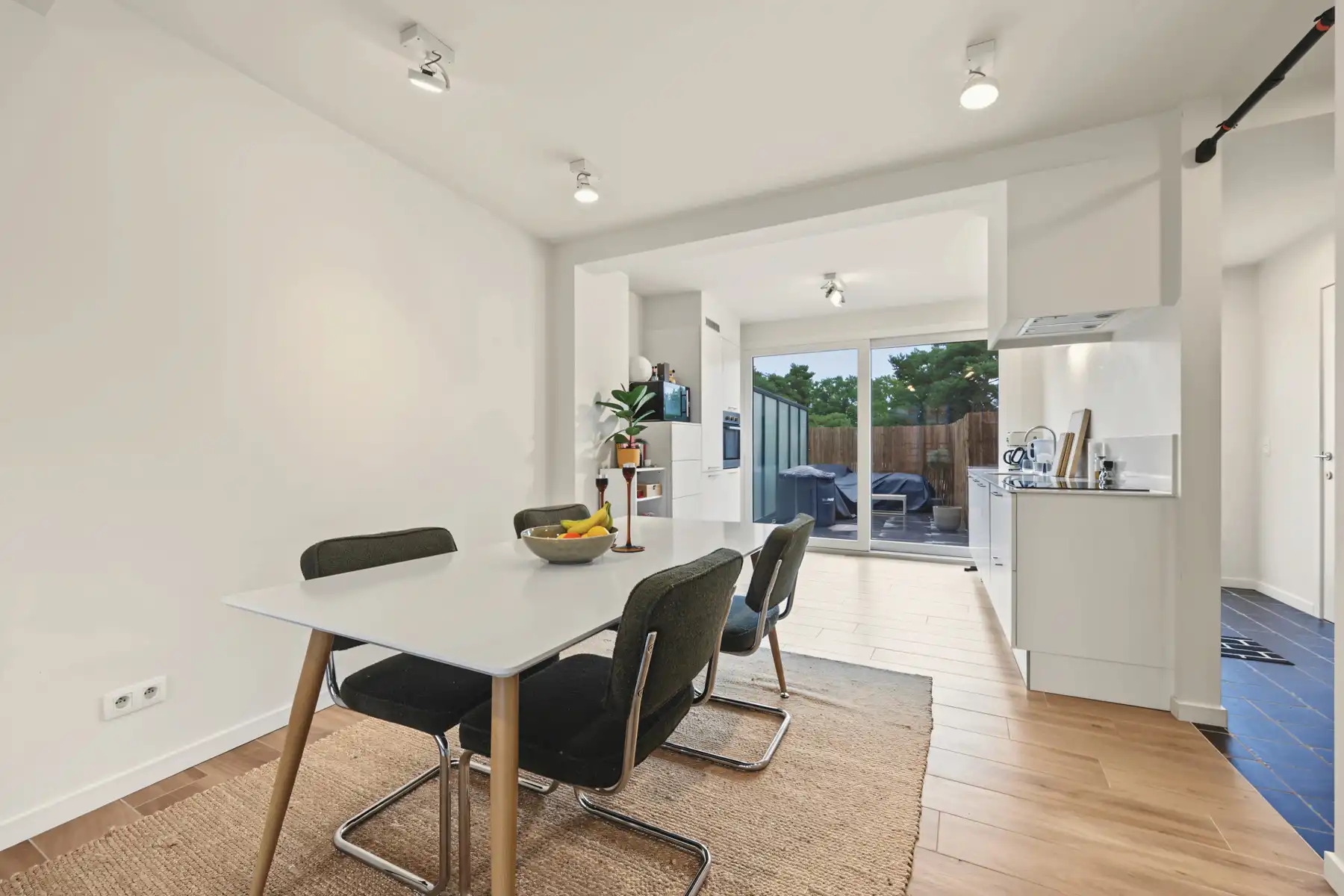 Centrum Schilde. Ruim duplex appartement met 3 slaapkamers. foto 9