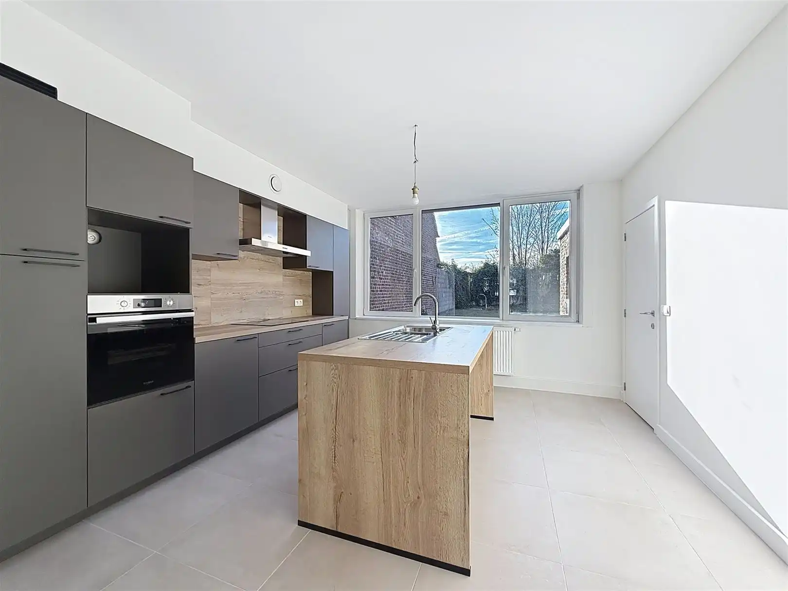 Gerenoveerde stadswoning, 4 slpks, tuin, terras, 2a 43ca foto 11