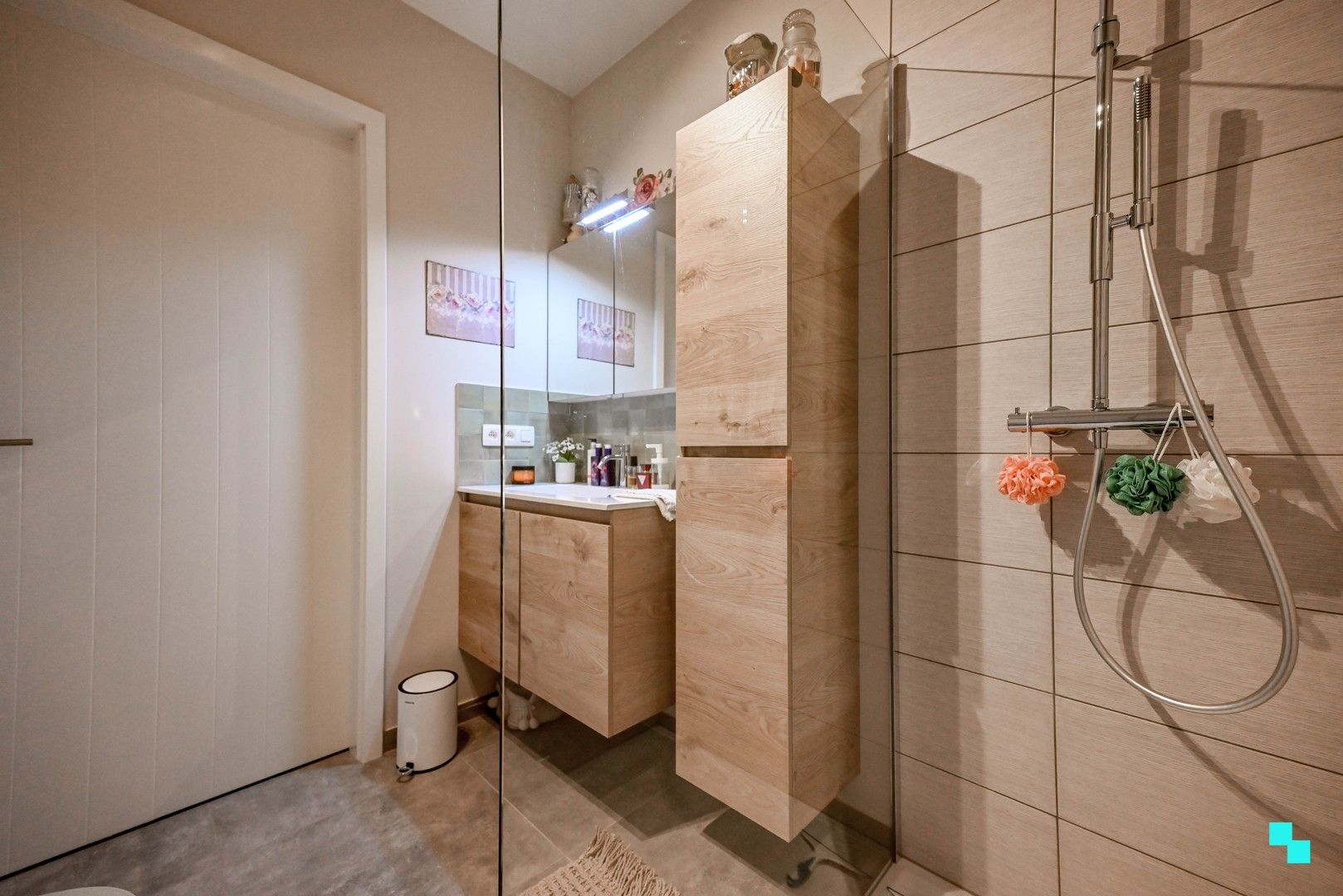 Uniek gelijkvloers éénslaapkamerappartement te Izegem foto 21