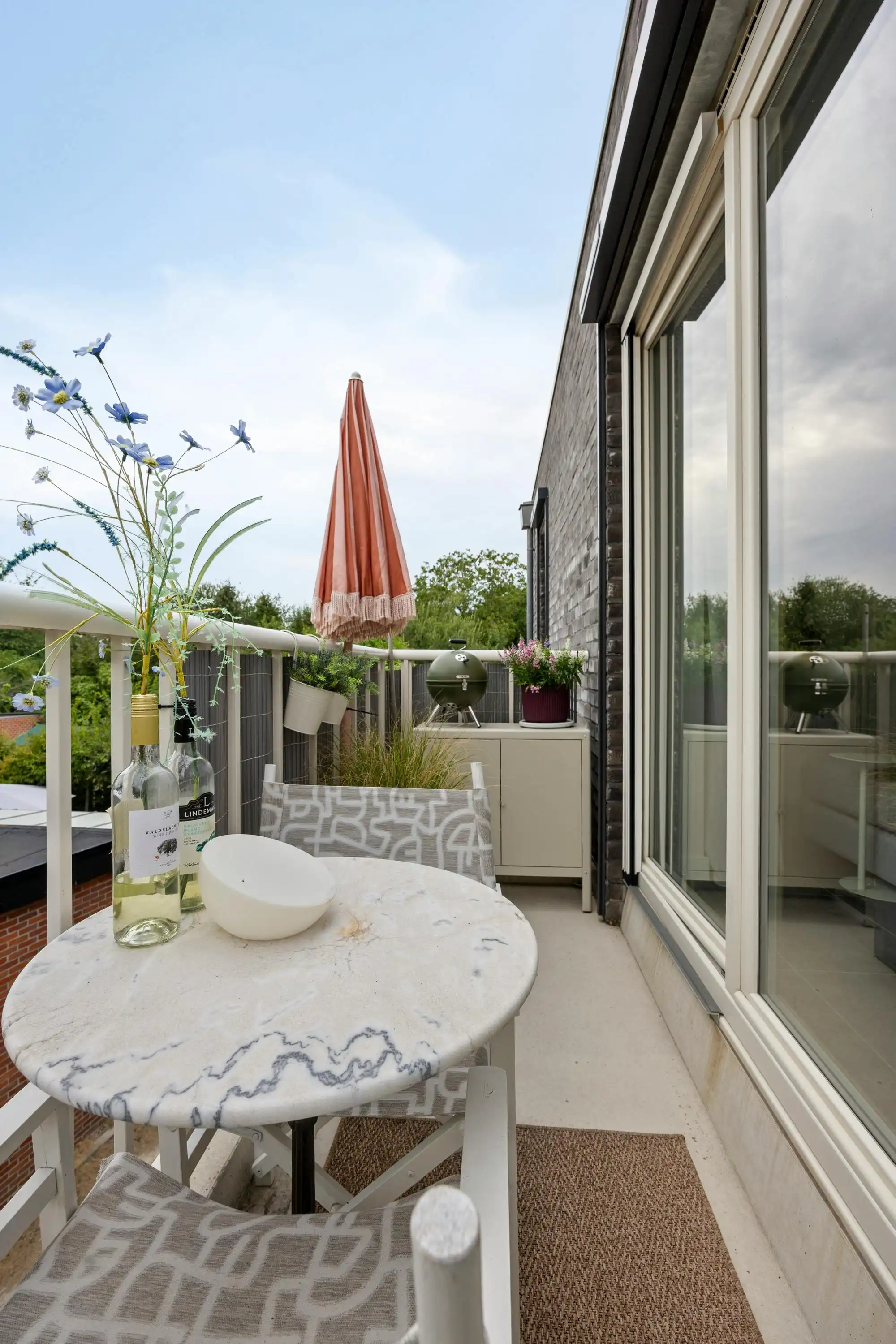 Tof instapklaar appartement met staanplaats te koop in Meer! foto 23