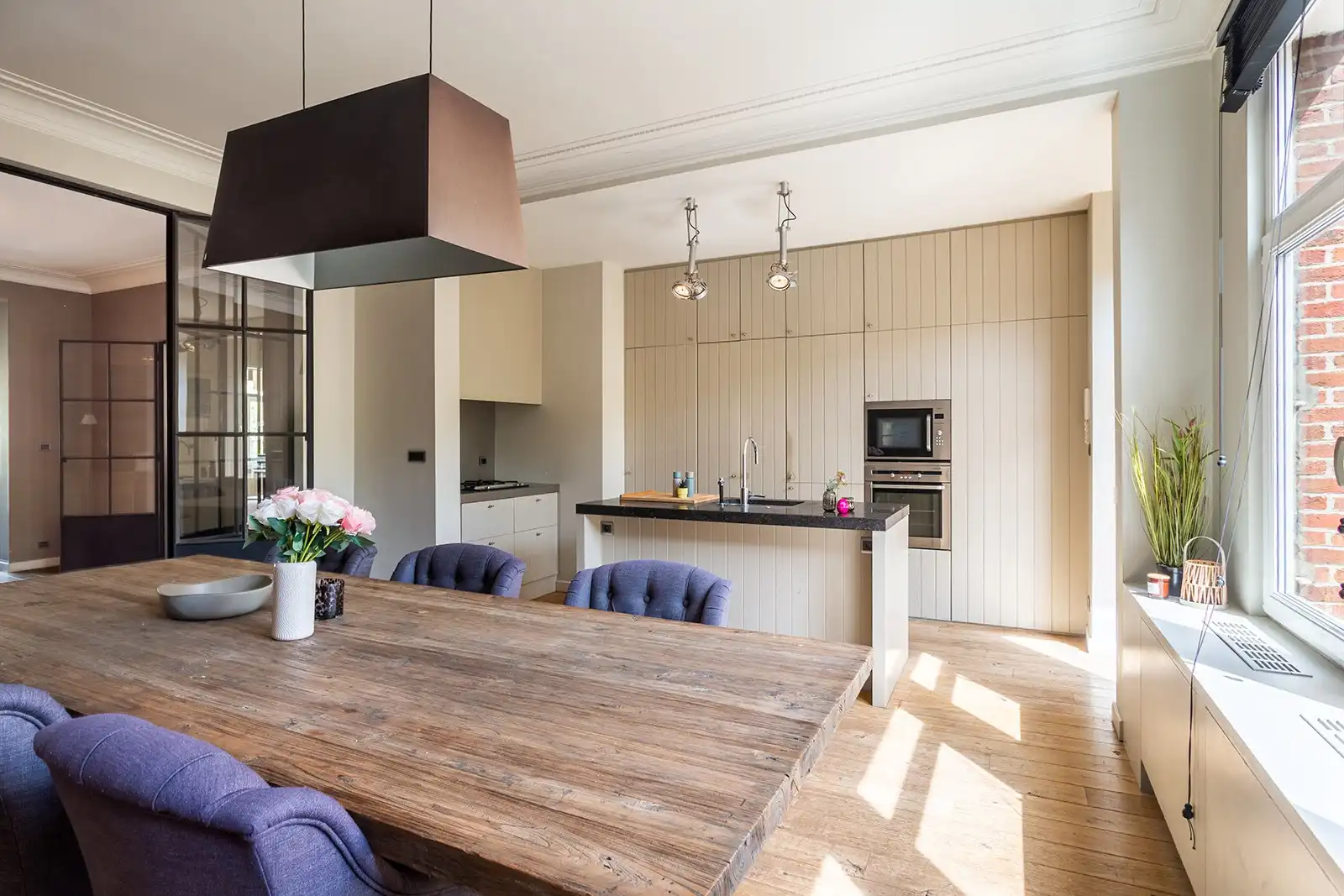 Royaal charme appartement van 195m² met 3 slk en 3 badk + P foto 16