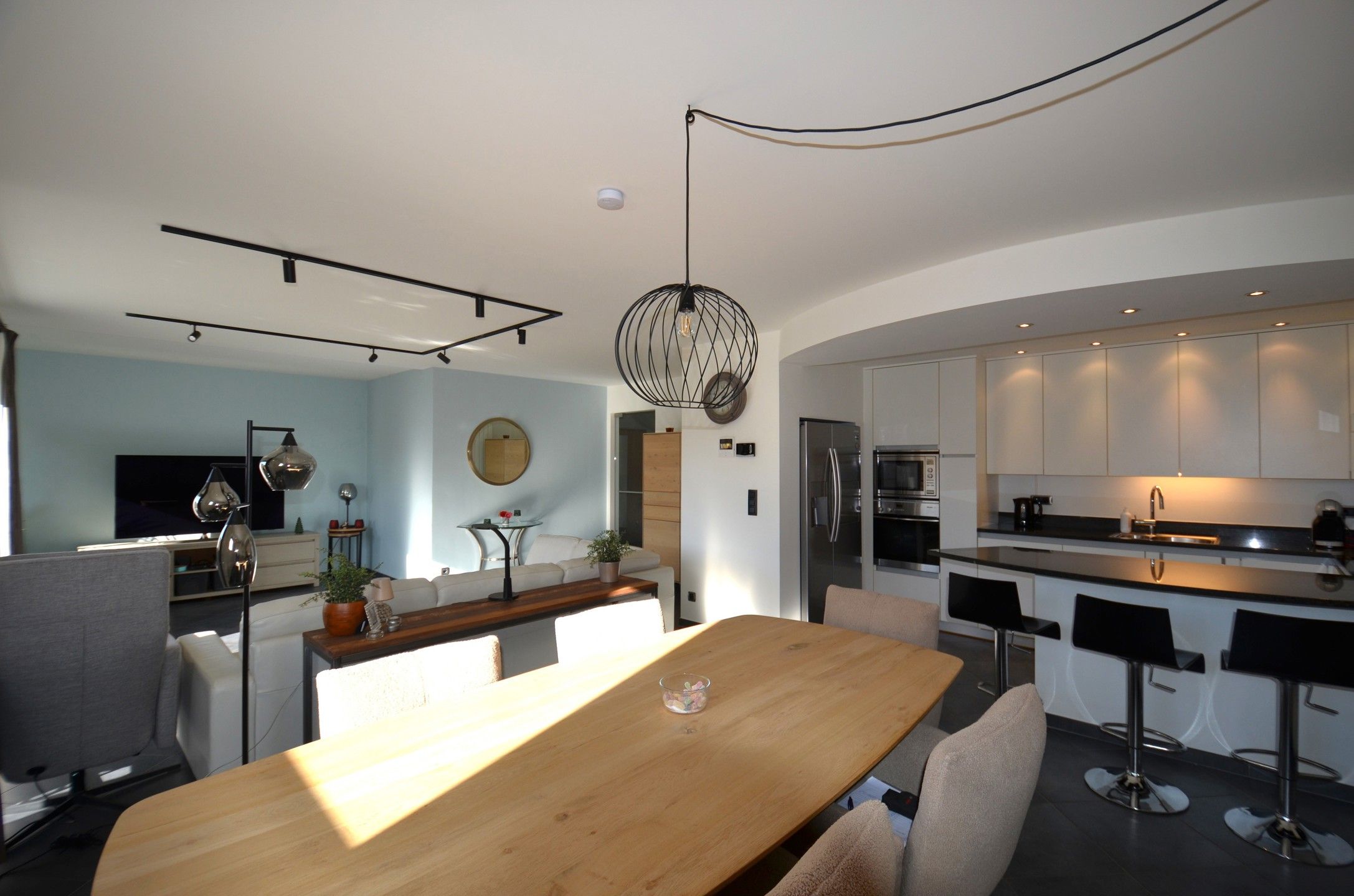 Zeer ruim appartement nabij het centrum van Lier foto 5