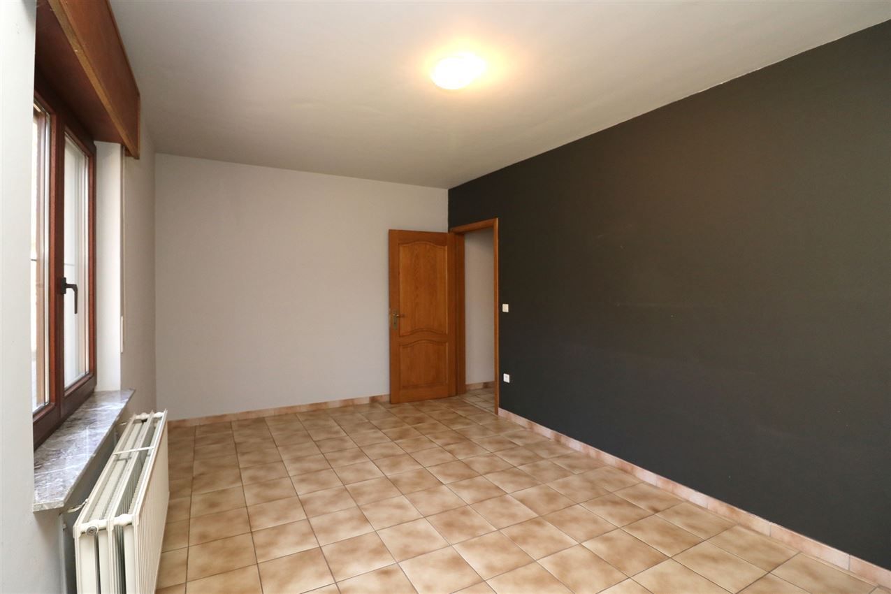 Label c, mooi gelegen landhuis, zonnige leefruimte foto 26