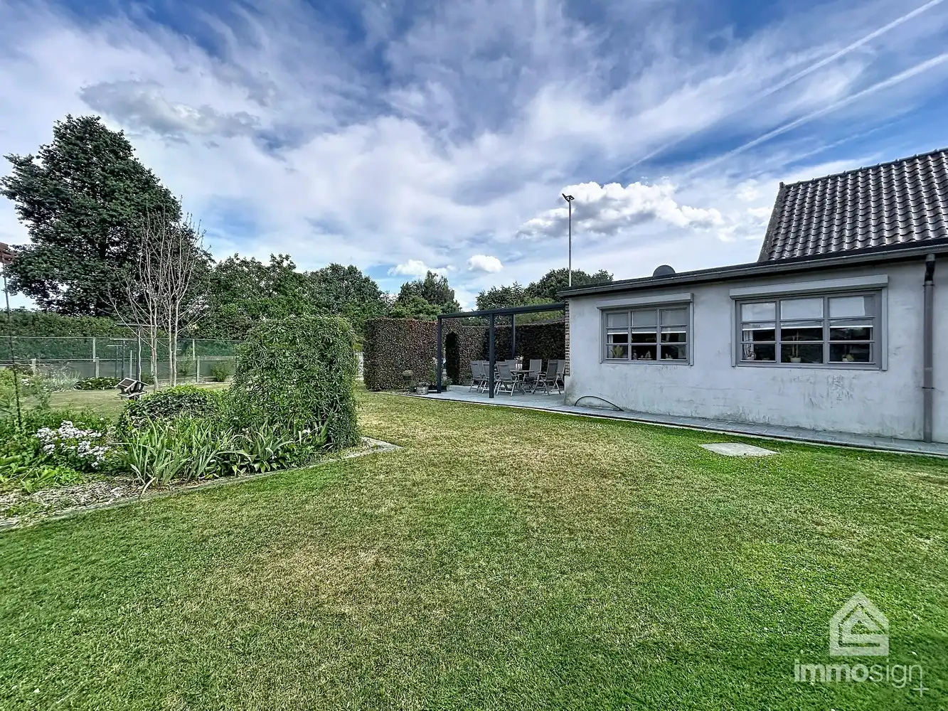 Ruime woning op bijna 2.000 m² grond met dubbele garage en werkhuis foto 45