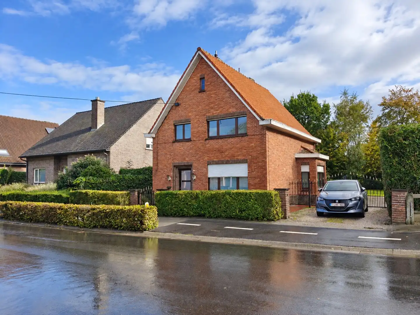 Woning met ruime tuin te Zele  foto {{pictureIndex}}