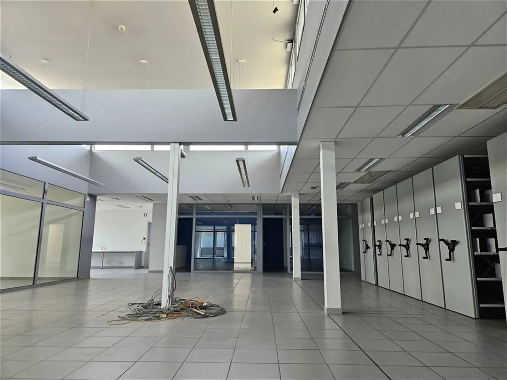 Polyvalente magazijnen/kantoren foto 16