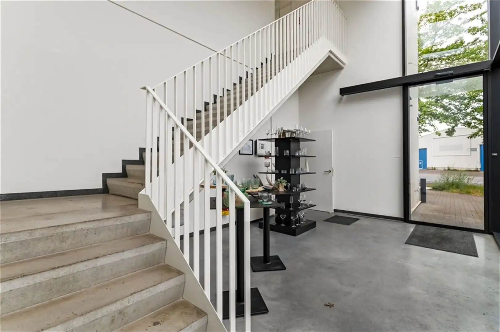 Moderne instapklare kantoren te huur foto 19