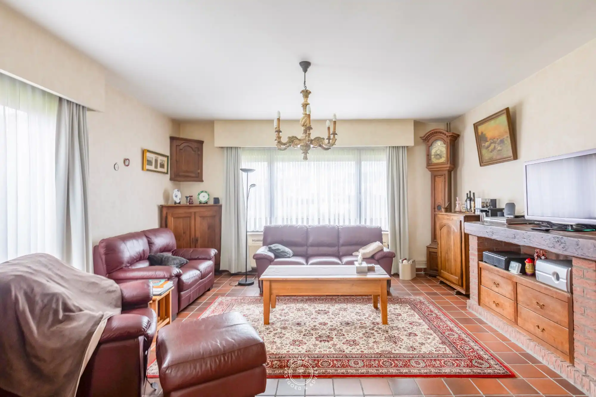 Solide gezinswoning met royale volumes foto 8