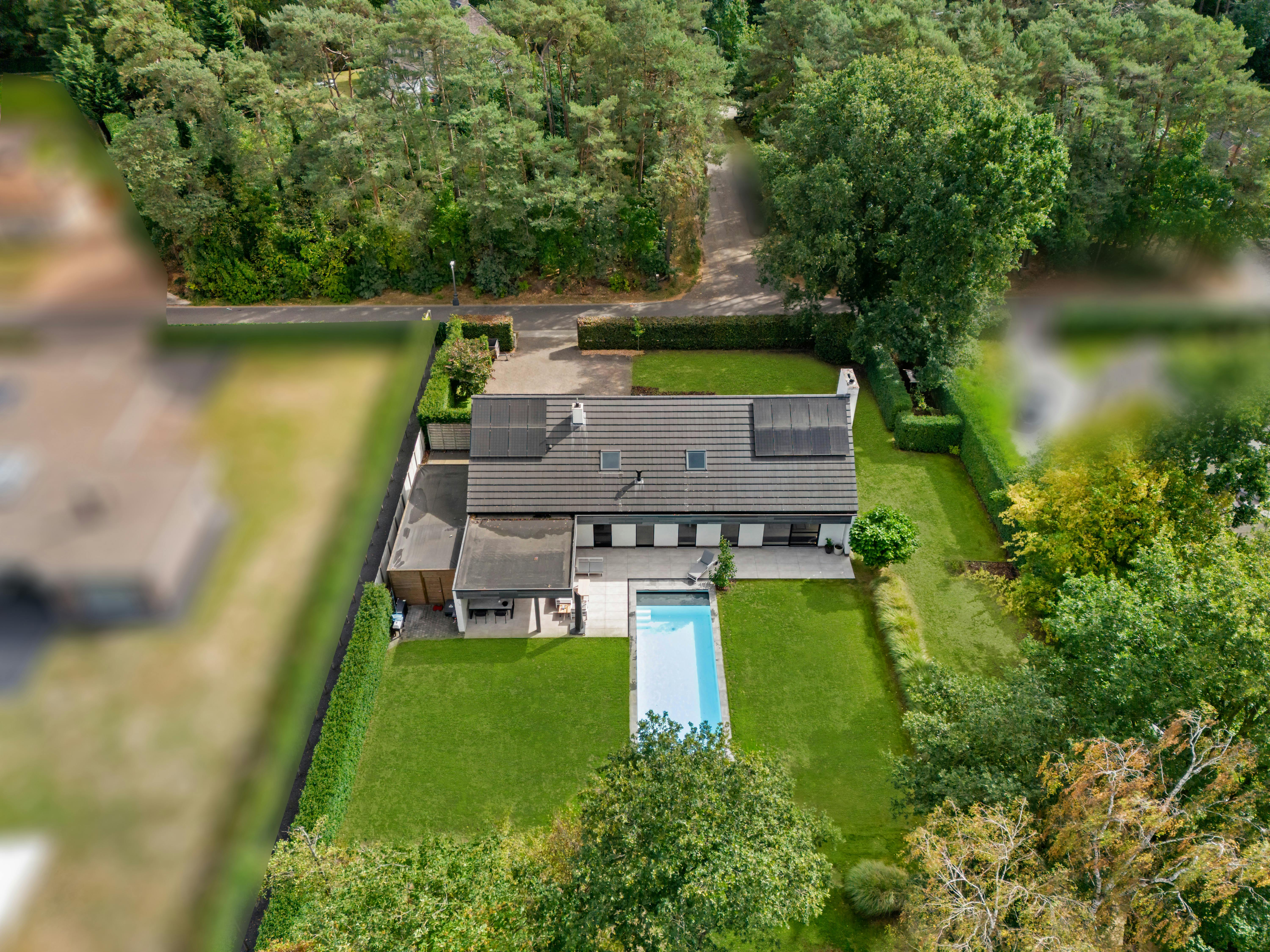 residentieel gelegen woning op 1750 m² te koop in Kasterlee foto 4