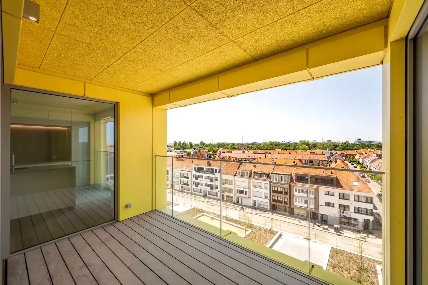 Appartement op de 5e verdieping met een prachtig open uitzicht en een gunstige west-oriëntatie foto 3