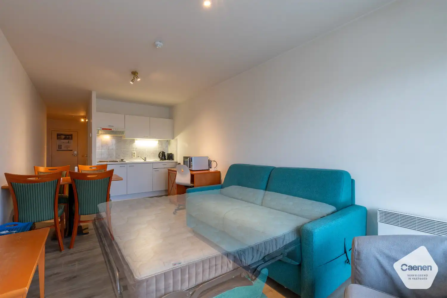 Centraal gelegen studio met zongericht terras met zicht op de jachthaven foto 4