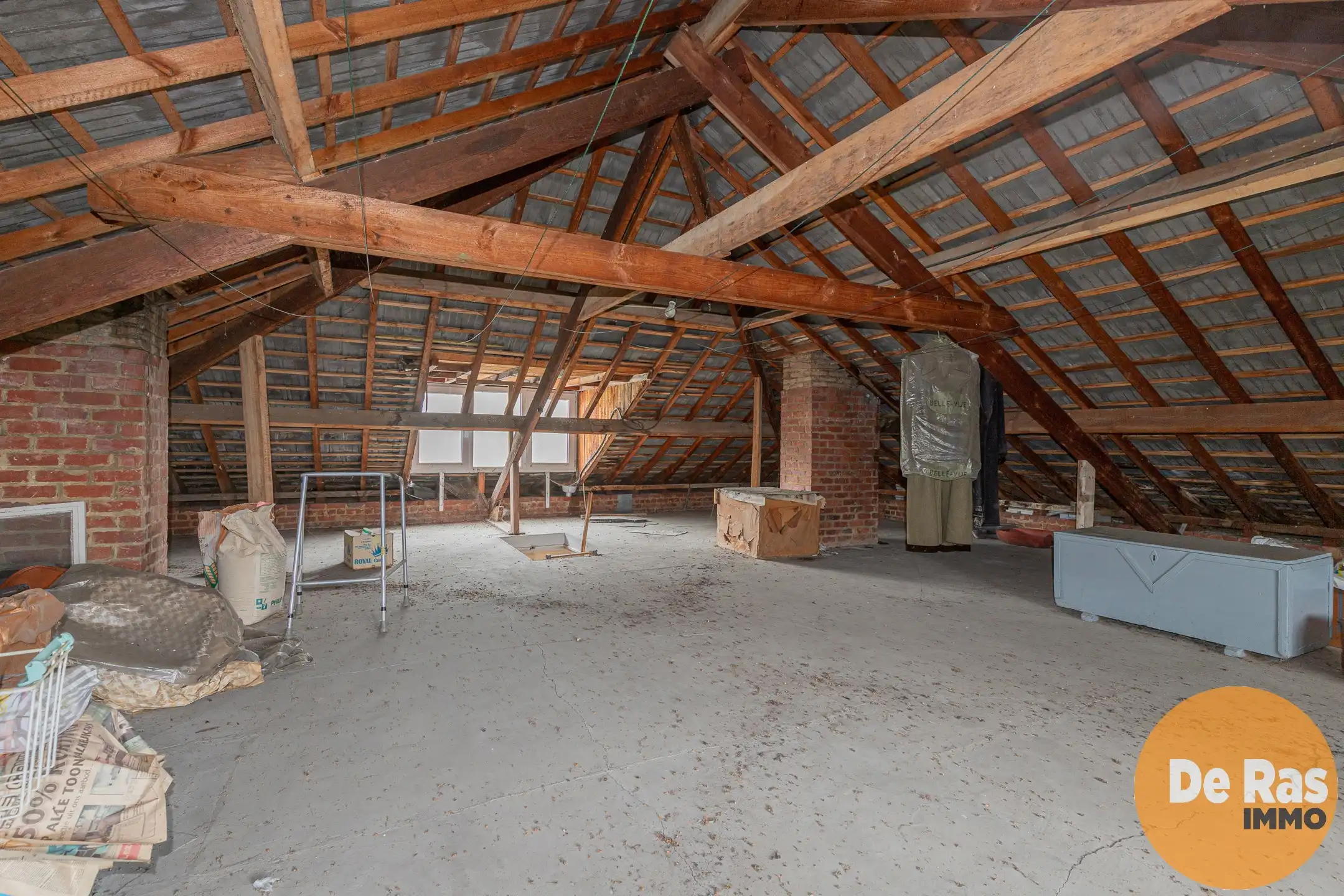 HERZELE - Vrijstaande woning in een landelijke omgeving foto 15