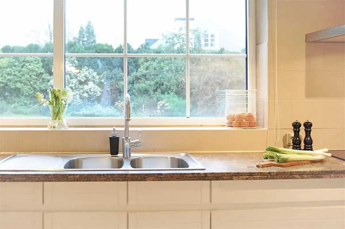 Op te frissen villa op toplocatie foto 14