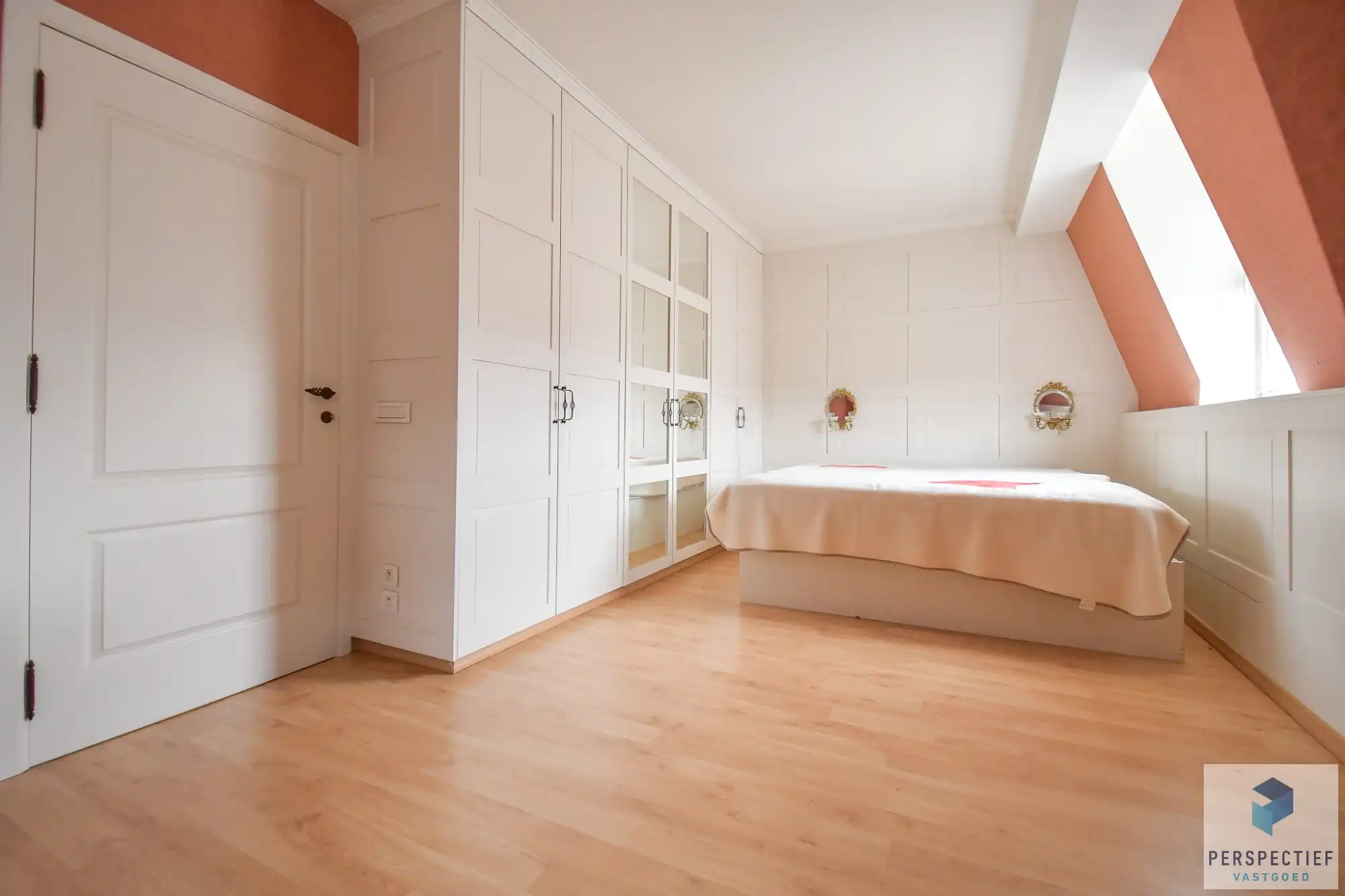 BEZOEKMOMENT ZATERDAG 28/02 VAN 16U TOT 17U30 |&nbsp;Karaktervolle grote (320m²) woning met prachtige tuin op 1300m² foto 19